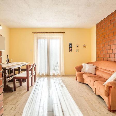Apartment Srecko Vinišće Exteriér fotografie