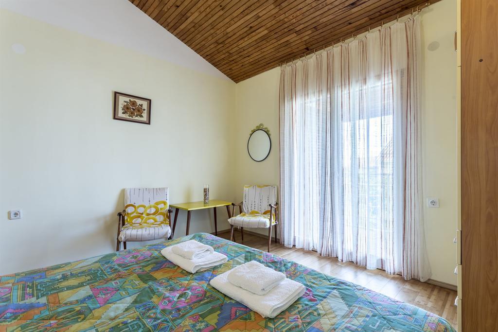 Apartment Srecko Vinišće Exteriér fotografie