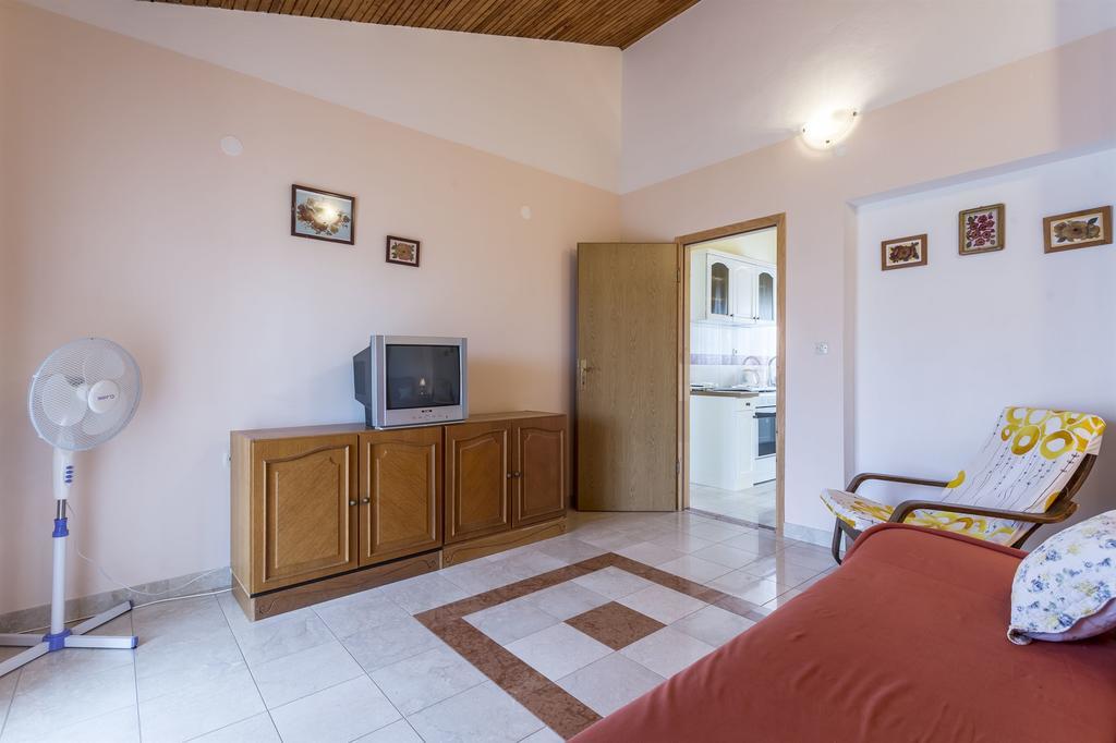 Apartment Srecko Vinišće Exteriér fotografie