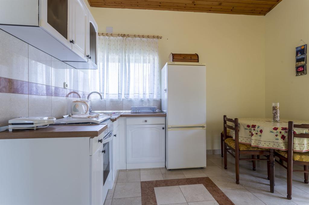 Apartment Srecko Vinišće Exteriér fotografie