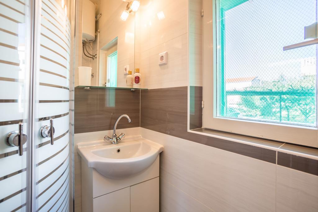 Apartment Srecko Vinišće Exteriér fotografie
